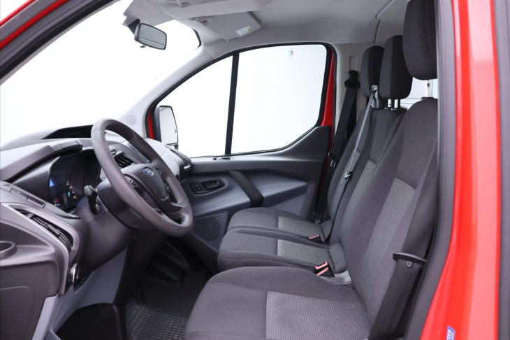 Ford Transit Custom 2,0 TDCI 77kW CZ 6-Míst