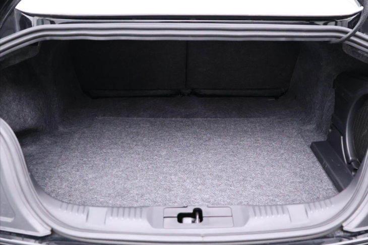 Ford Mustang 5,0 310 kW GT Automat 1. Maj