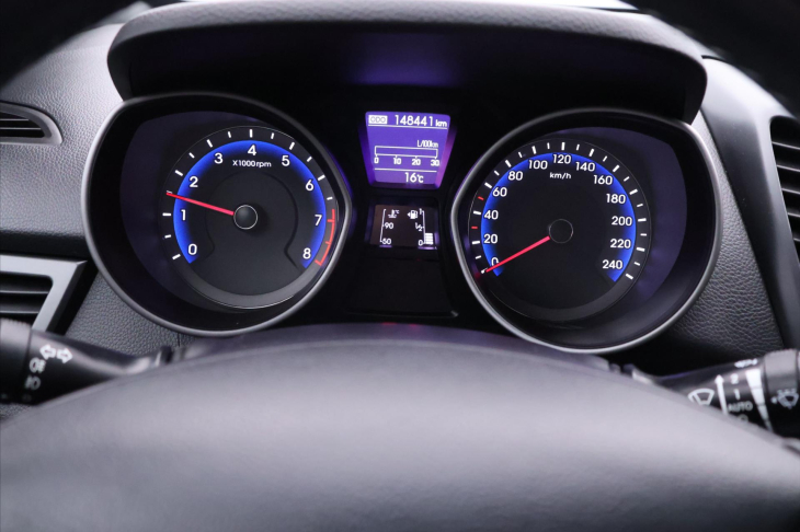 Hyundai i30 1,6 GDI 99kW Weekend CZ