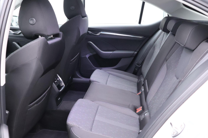 Škoda Octavia 2,0 TDI 85kW Style LED CZ