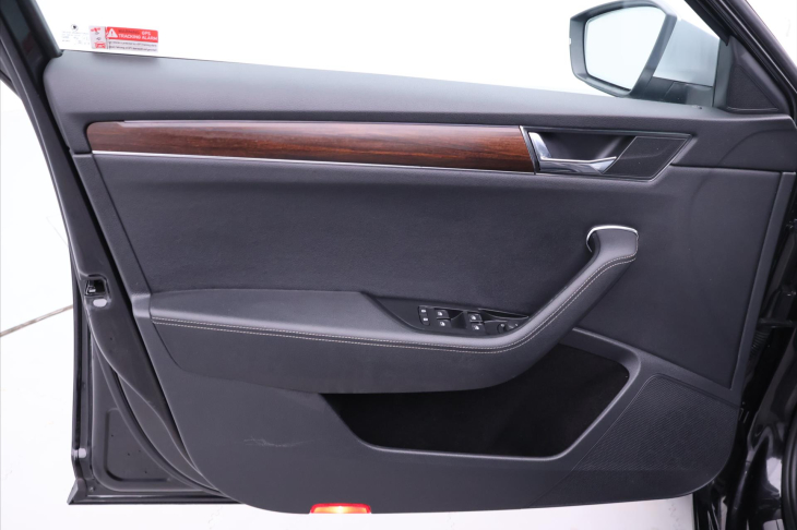 Škoda Superb 2,0 TDI 147kW 4x4 Scout DPH