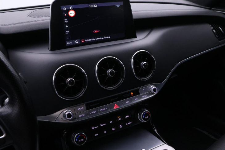Kia Stinger 3,3 T-GDi 269kW GT DPH CZ