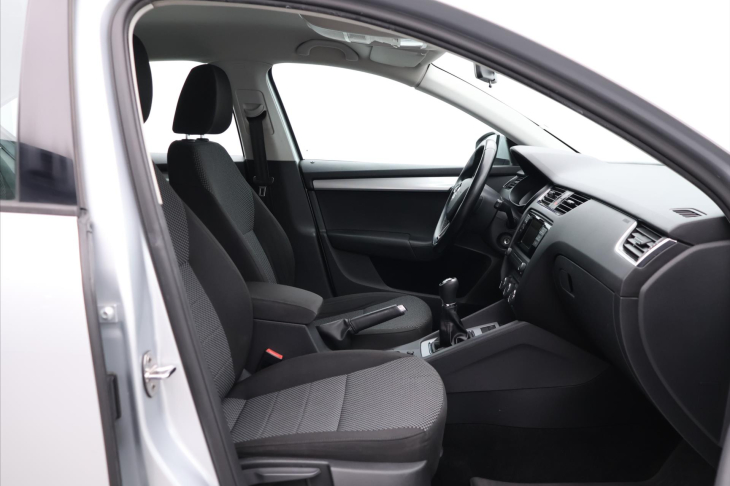 Škoda Octavia 1,6 TDI 81kW Ambition CZ