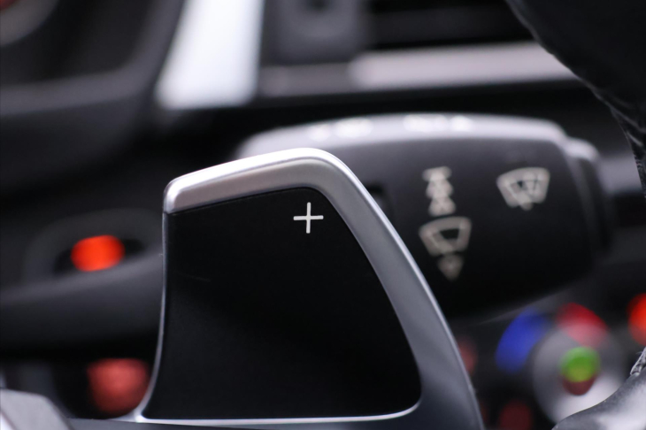 BMW Řada 3 3.0 330d xDrive 190kW Touring