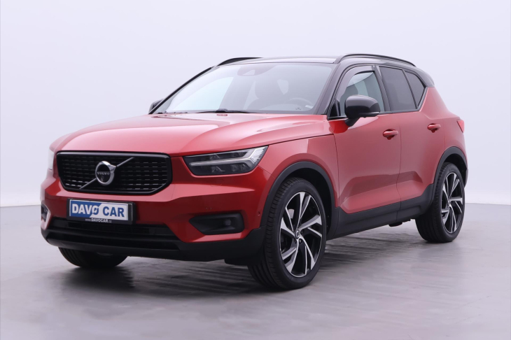 Volvo XC40 2,0 182KW R-DESIGN Kamera DPH