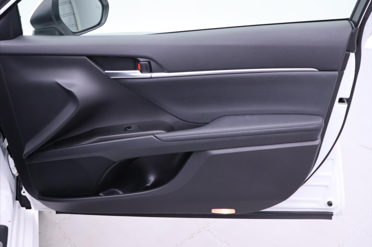 Toyota Camry 2,5 HB Executive CVT CZ DPH