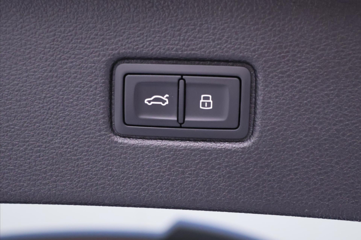 Audi Q7 3,0 TDI 200kW Quatrtro CZ DPH