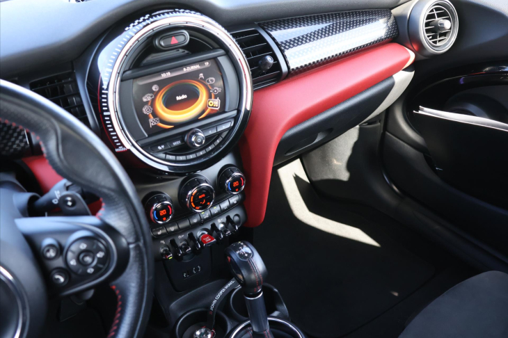 Mini Cooper 2,0 JCW 170kW Automat H/K LED
