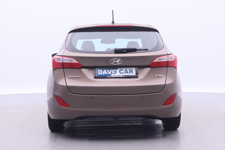 Hyundai i30 1,6 GDi 99kW CZ Trikolor Plus
