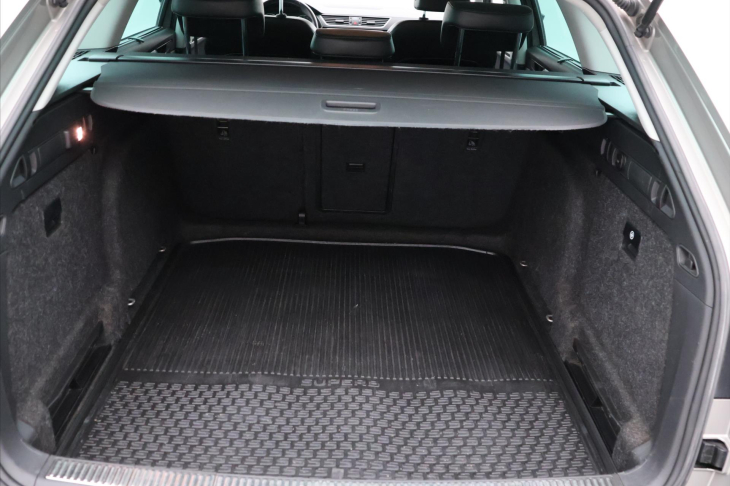Škoda Superb 2,0 TDI DSG Style+ Kůže DPH