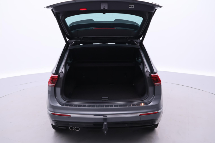 Volkswagen Tiguan 2,0 TDI 140kW DSG R-LINE 4M CZ