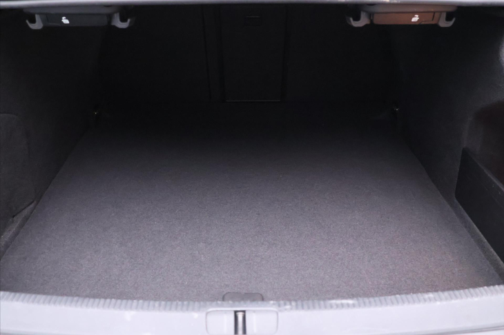 Volkswagen CC 2,0 TDI 130kW DSG 4M CZ