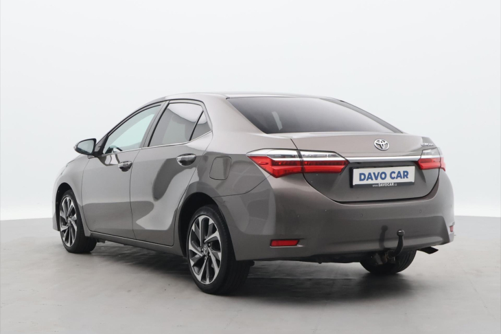 Toyota Corolla 1,6 VVT-i Aut. CZ Executive
