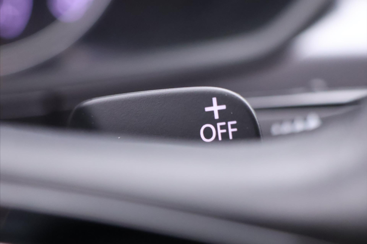 Škoda Superb 2,0 TDI 110kW DSG Navi LED