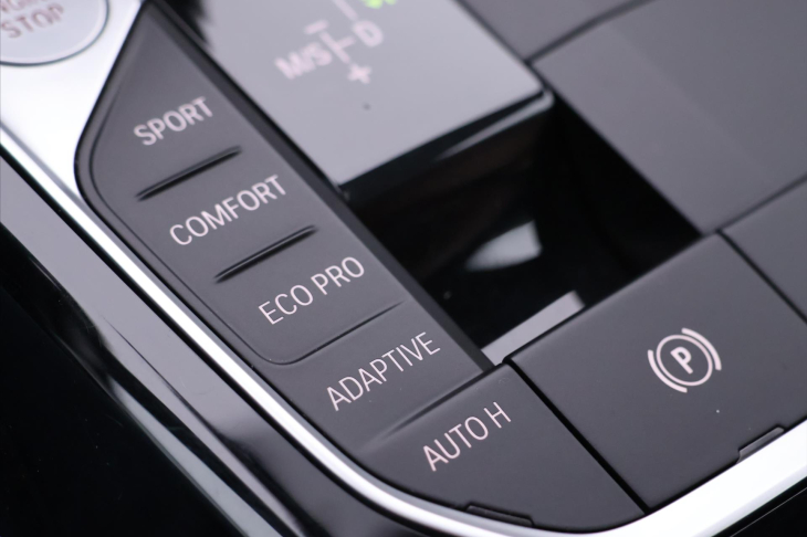 BMW Řada 4 3,0 M440i xDrive Coupe 275kW DPH