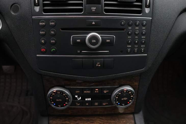 Mercedes-Benz Třídy C 2,2 220CDI 125kW  Elegance