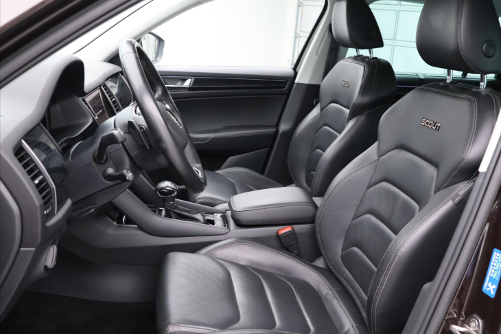 Škoda Kodiaq 2,0 TSI 140kW DSG 4x4 CZ Scout