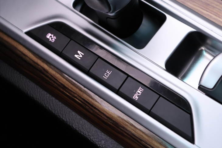 Maserati Ghibli 3,0 i 302kw 4X4 Q4