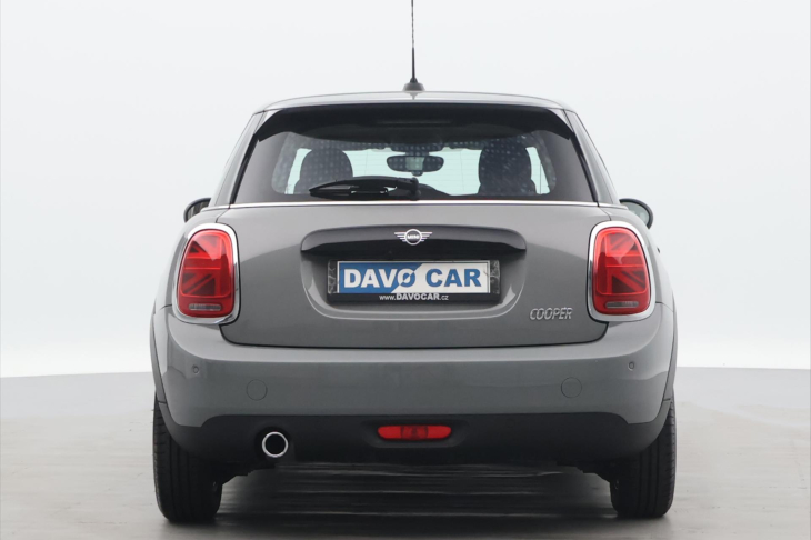 Mini Cooper 1,5 100 kW 1.Maj. Aut.klima