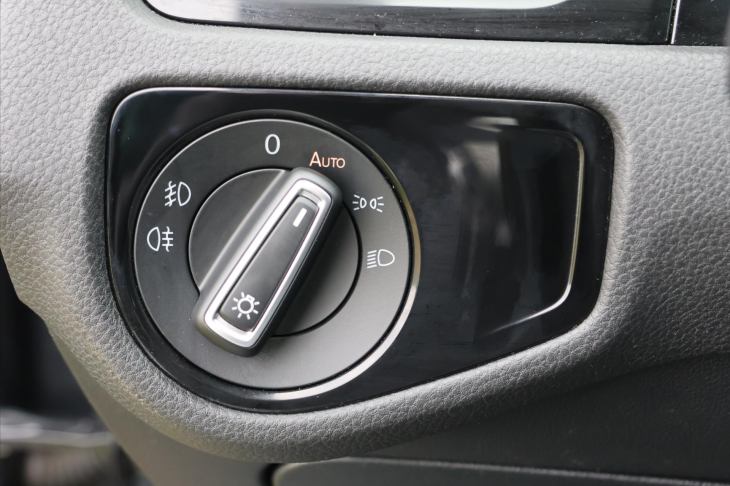 Volkswagen Golf 1,5 TSI 110kW DSG Highline DPH