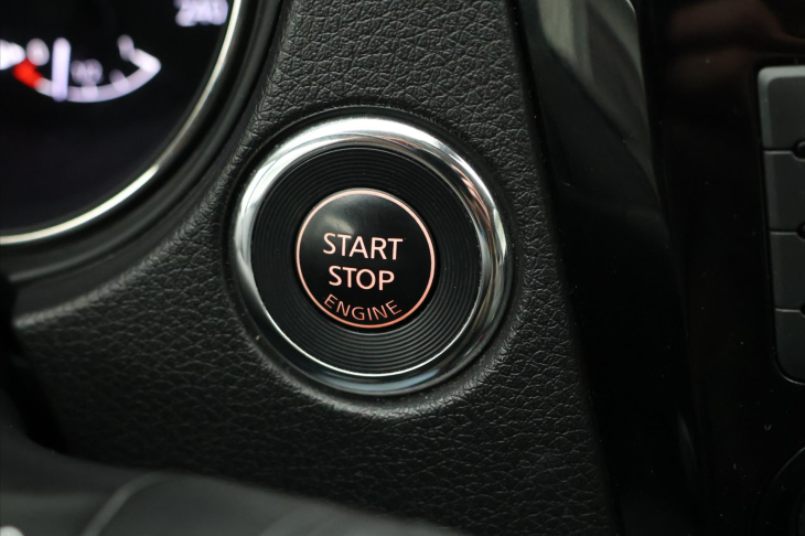 Nissan X-Trail 1,6 dCi 130k 4WD Kůže Panorama