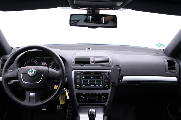 Škoda Octavia 2,0 TSI 147kW Serv.Kniha RS