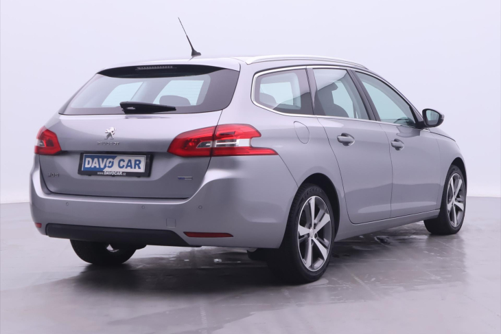Peugeot 308 1,2 PT 96kW Allure LED Navi