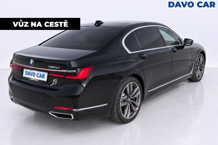 BMW Řada 7 4,4 390kW 750Li xDrive CZ DPH