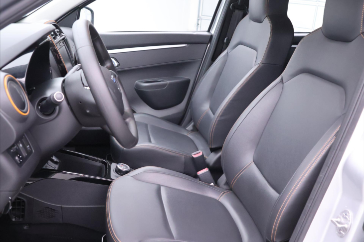 Dacia Spring Comfort Plus 45 Navi