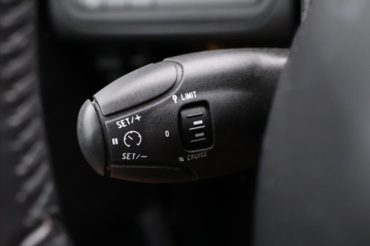 Peugeot 2008 1,2 PureTech 60kW CZ Active