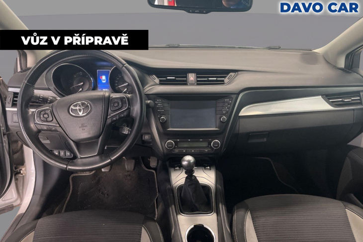 Toyota Avensis 2,0 D-4D 105kW Aut.klima CZ
