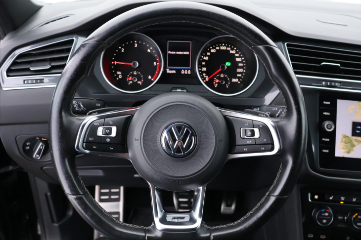 Volkswagen Tiguan Allspace 2,0 TDI DSG 4M R-Line Black DPH