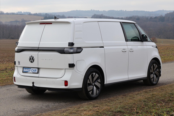 Volkswagen ID.Buzz Cargo 150kW CZ DPH Matrix
