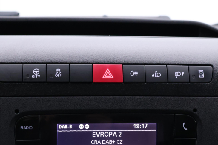 Iveco Daily 2,3 115kW L2H2 DPH