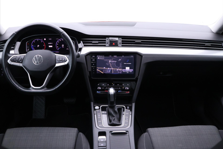 Volkswagen Passat 2,0 TDI DSG Business Panorama