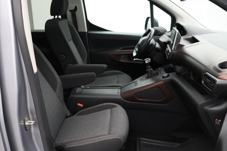 Peugeot Rifter 1,2 81kW GT-Line Aut.klima Tažné