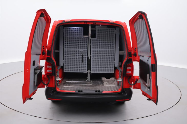 Volkswagen Transporter 2,0 TDI DSG Long Dílna CZ DPH