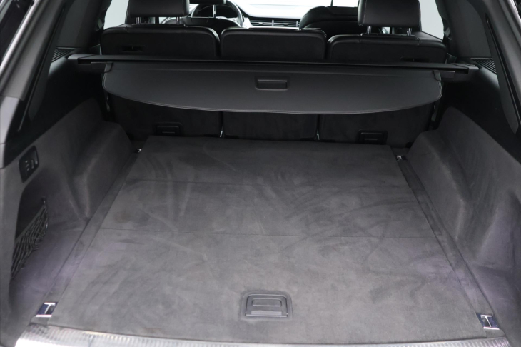 Audi Q7 3,0 TDI 200kW quattro 1.Maj.