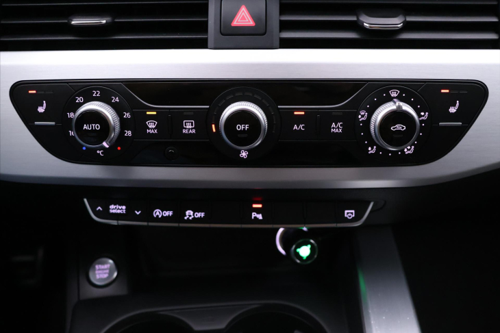 Audi A4 3,0 TDI 160kW Aut. S-Line Navi