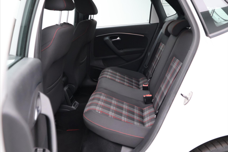Volkswagen Polo 1.8 TSI 141kW GTI DSG 1.Majitel