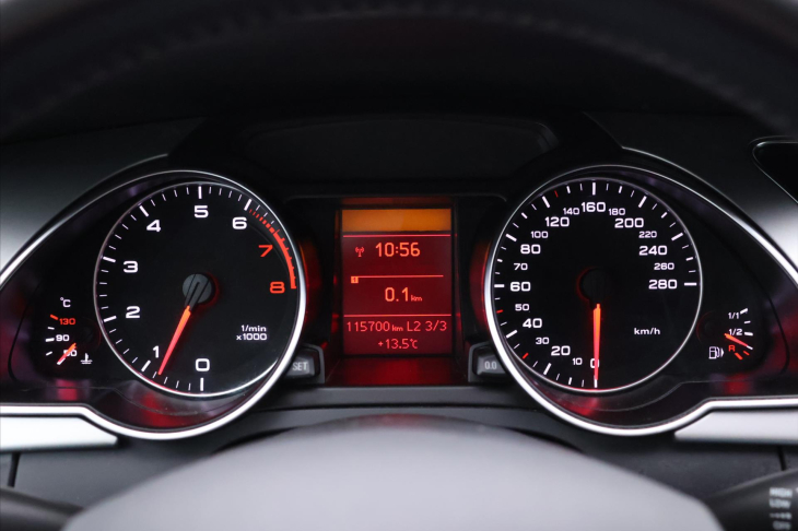 Audi A5 2,0 TFSI 132kW Xenon 1.Maj