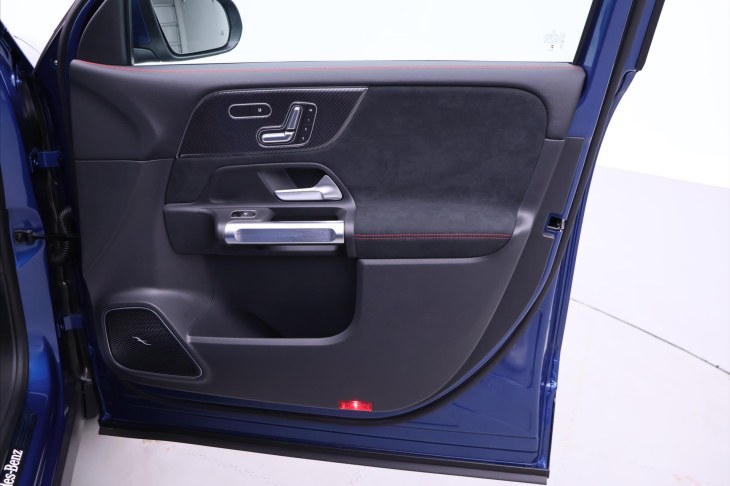 Mercedes-Benz GLB 2,0 200d 4Matic AMG Premium