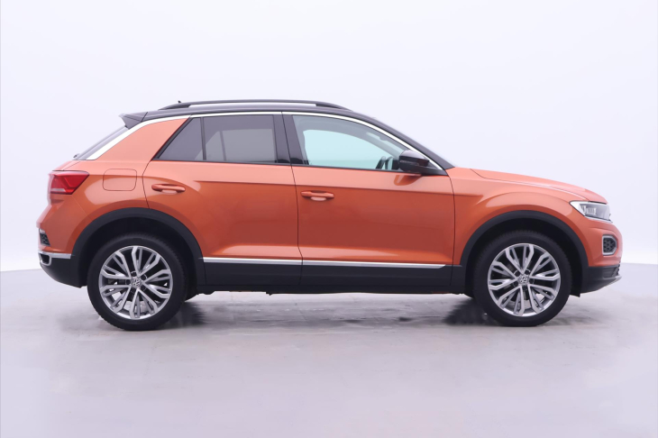 Volkswagen T-Roc 1,5 TSI DSG Design LED Tažné