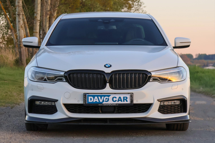 BMW Řada 5 3,0 540i xDrive Schnitzer DPH CZ