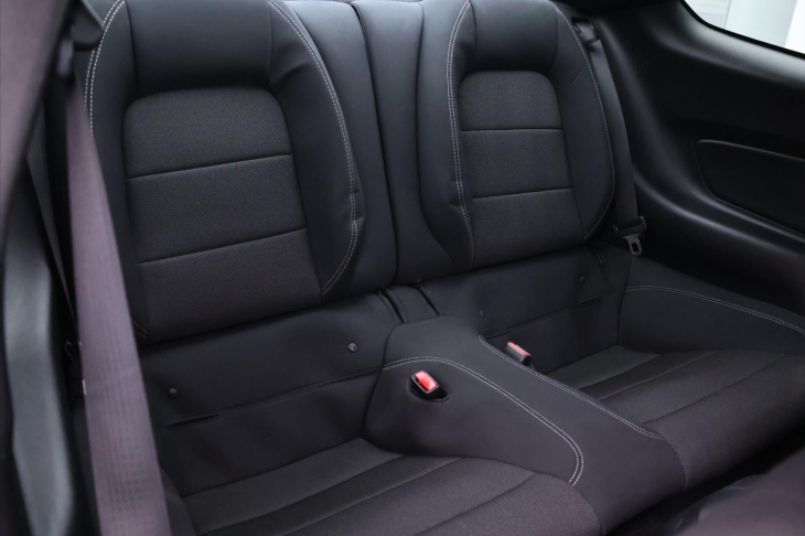 Ford Mustang 3,7 V6 225kW Automat Xenon