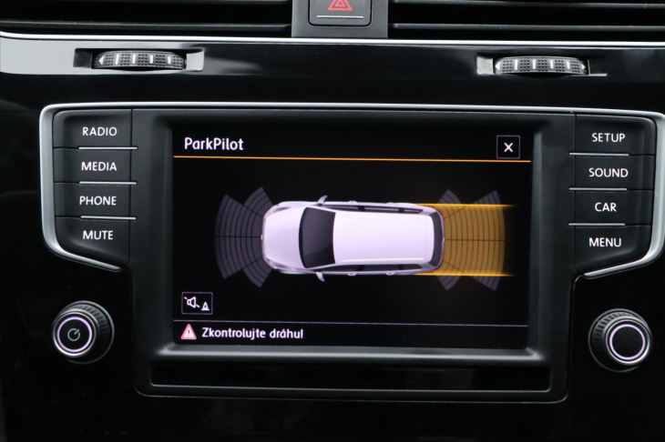 Volkswagen Golf 2,0 TSI R 221kW DSG 4Motion