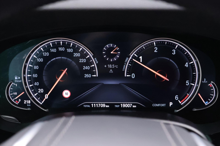 BMW Řada 5 2,0 520d xDrive 140kW