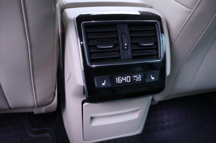 Škoda Superb 2,0 TSI 200kW L&K DSG 4x4 CZ