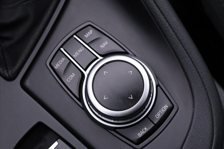 BMW X1 2,0 20i 131kW Aut. xDrive CZ