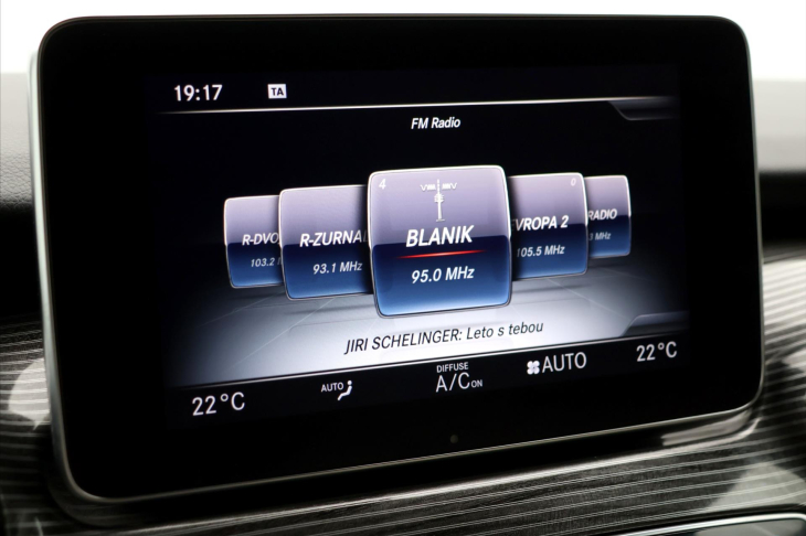 Mercedes-Benz Třídy V 2,0 300d 176kW CZ DPH 7-Míst 4x4